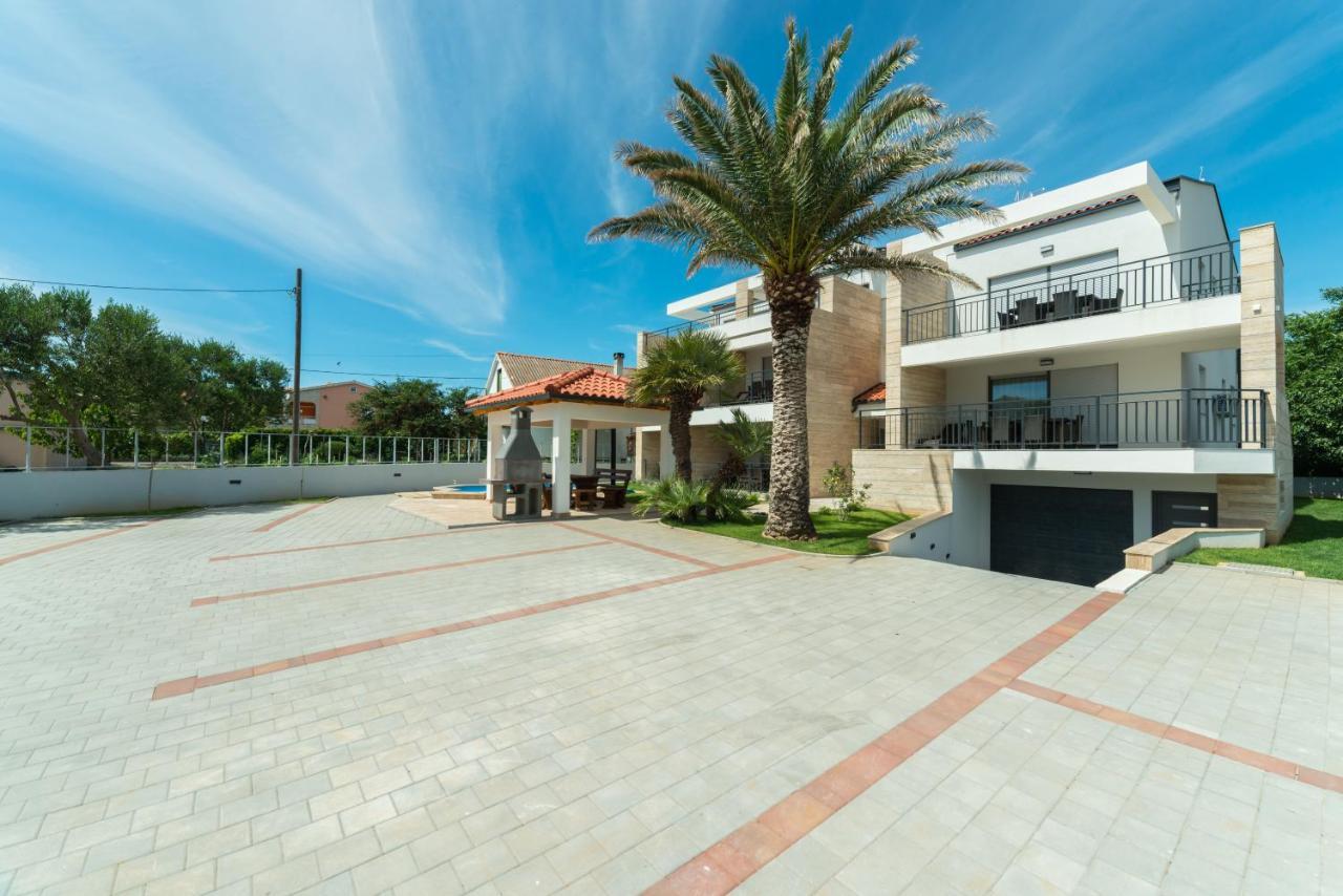Villa Mirakul Вир Екстериор снимка